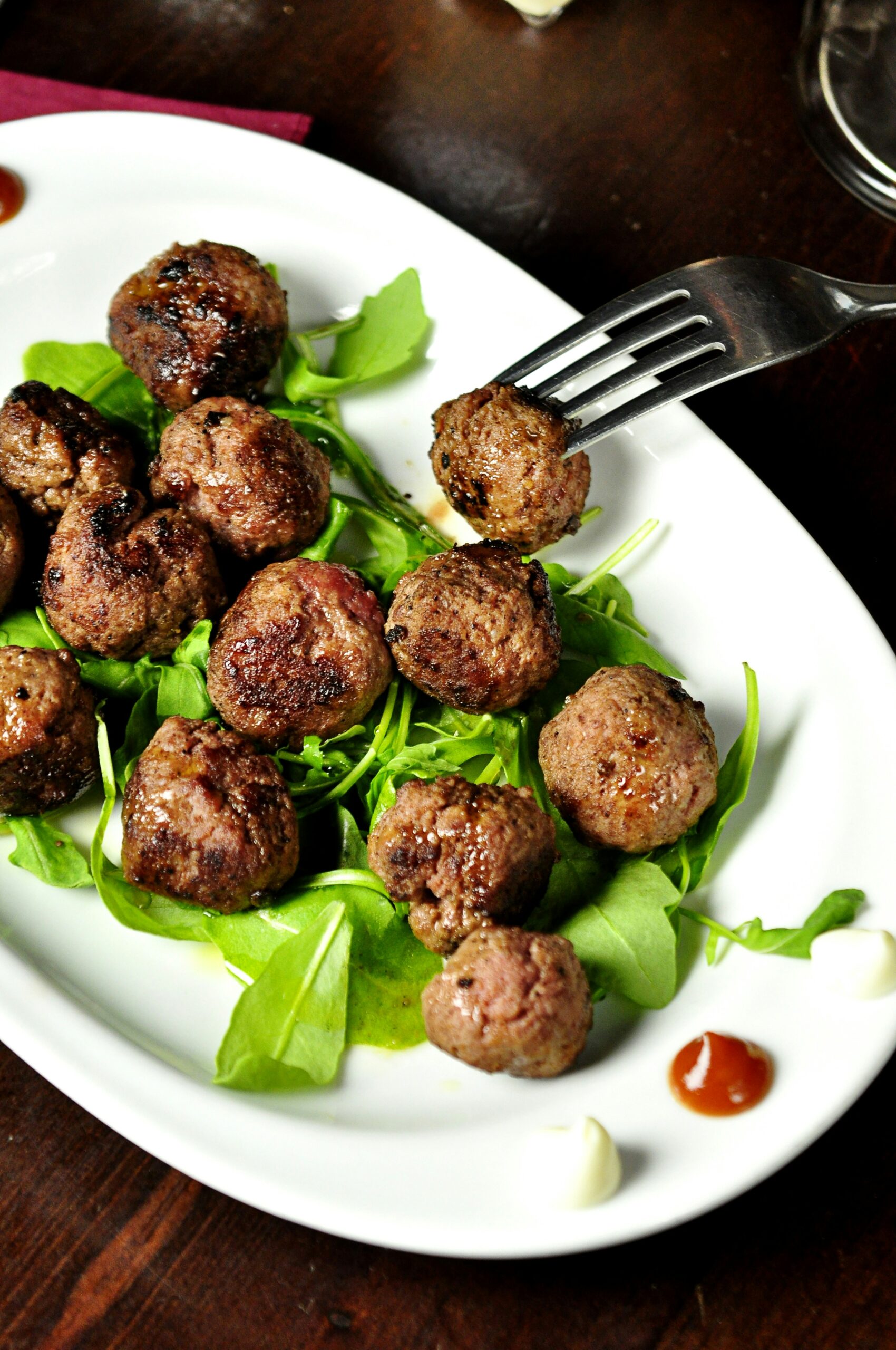 What Does A Typical Keto Diet Consist Of?